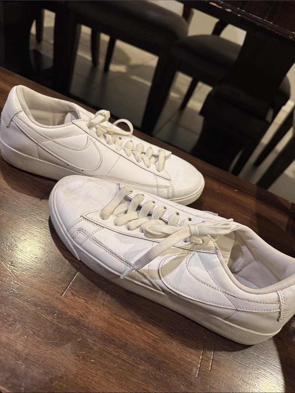 Nike Men's White Low-Top Leather Sneakers